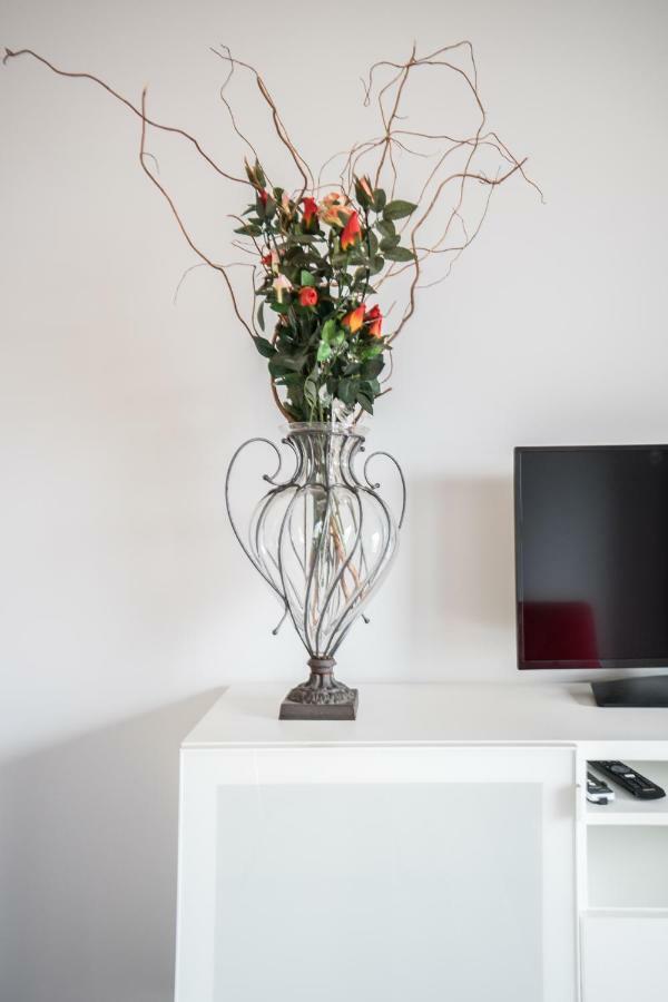 Vipwarsawapartments Sapphire Mennica Residence Eksteriør bilde